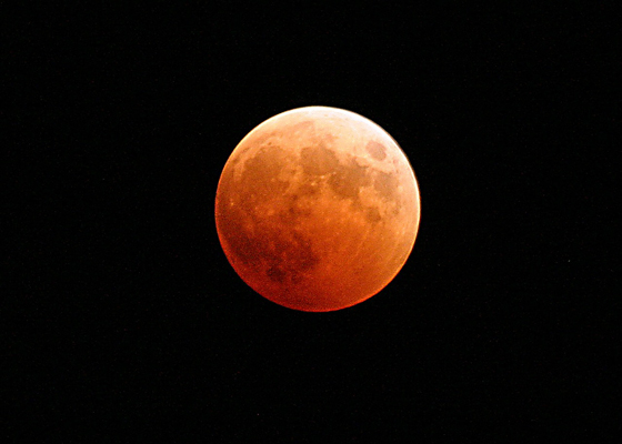 last blood moon of the tetrad tonight